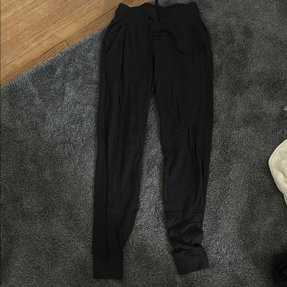 Like new lululemon ready to rulu joggers